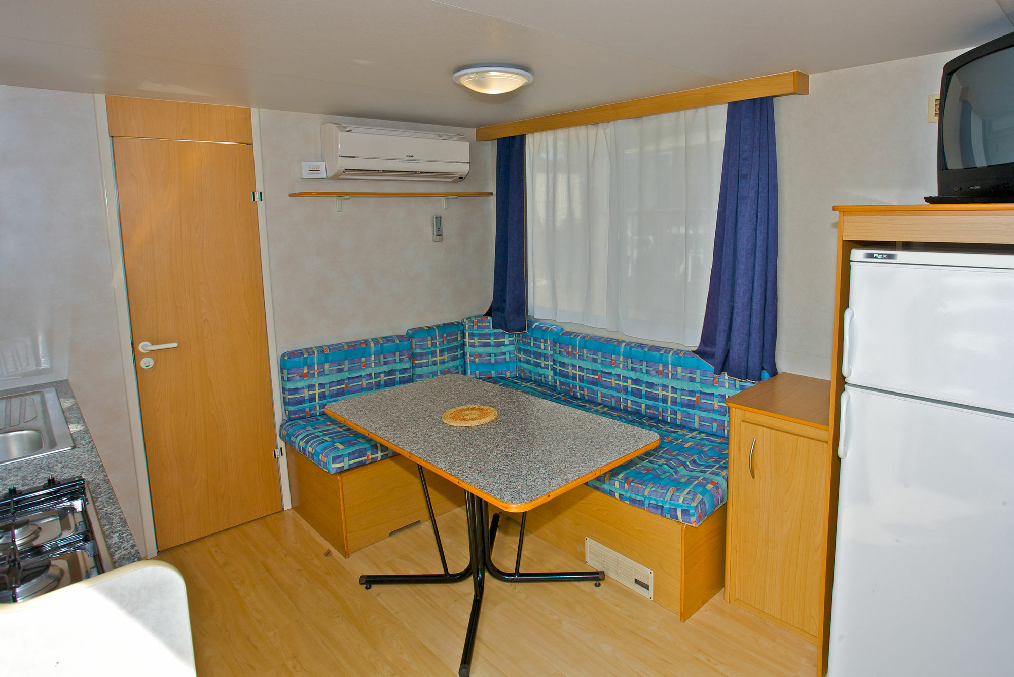 Arena Indije Mobile Homes 班约勒 外观 照片